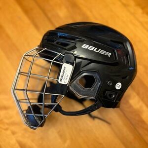 Bauer Re-Akt 150 Helmet NWOT